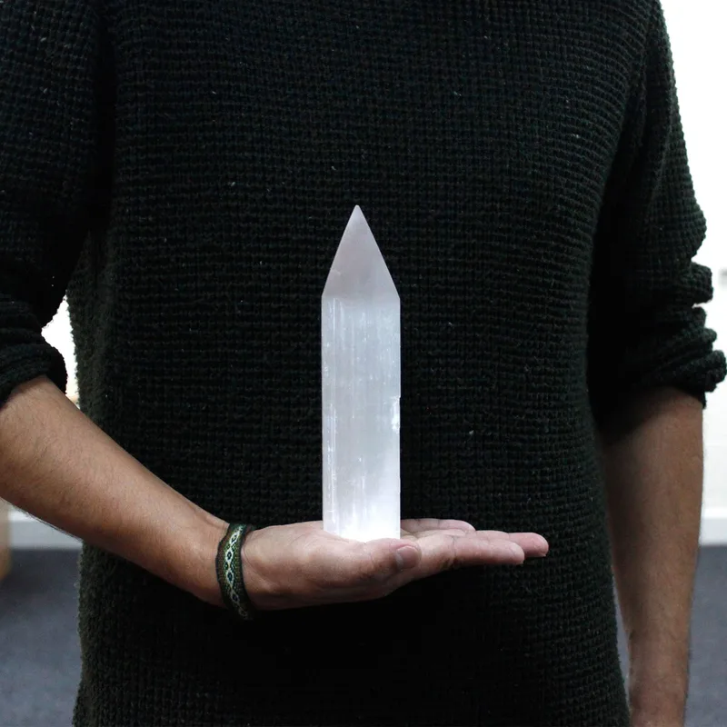 Selenite Pencil Point Tower 20 cm