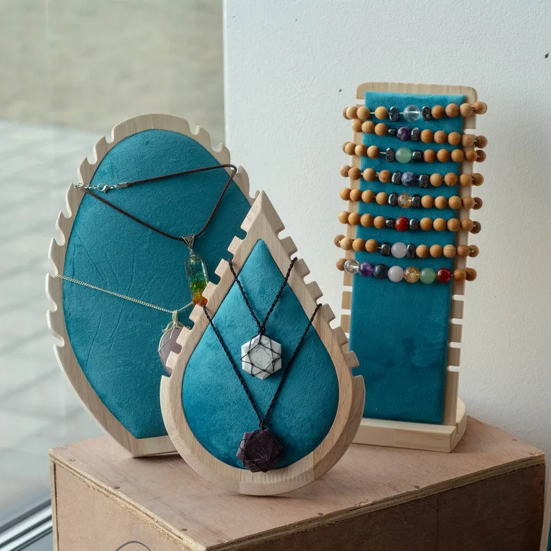 Small Teardrop Necklace Display 19x13cm — foto 1