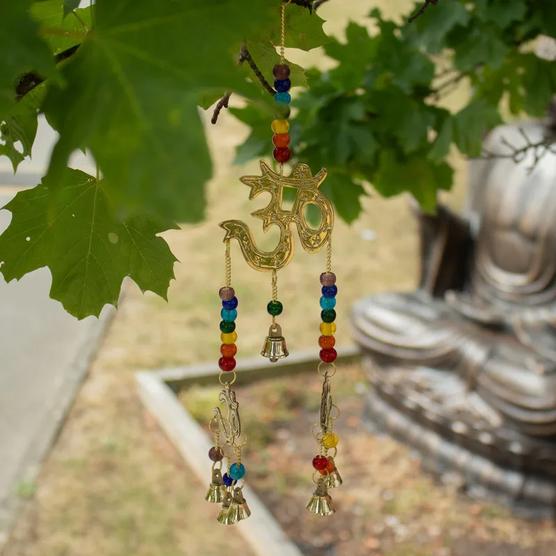 Indian Chimes Brass Om with Chakra Beads 7 Bells 9.5x32cm — foto 2