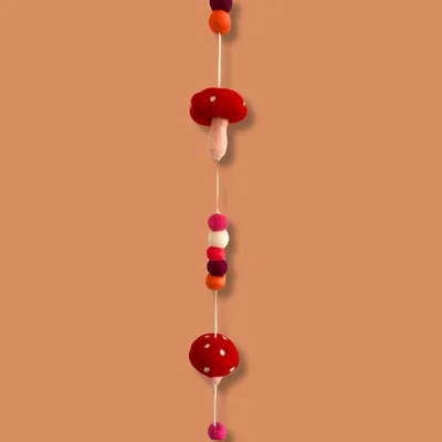 Felt Wall Hanging Redtop Mushrooms — foto 1