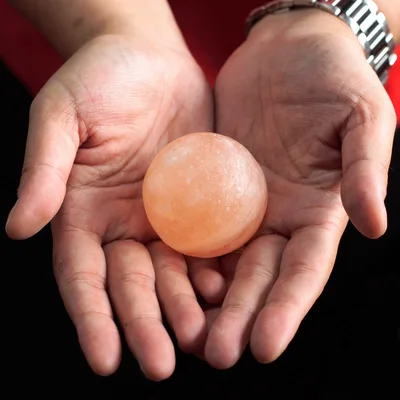Himalayan Ball Shaped Deodorant Stone — foto 1
