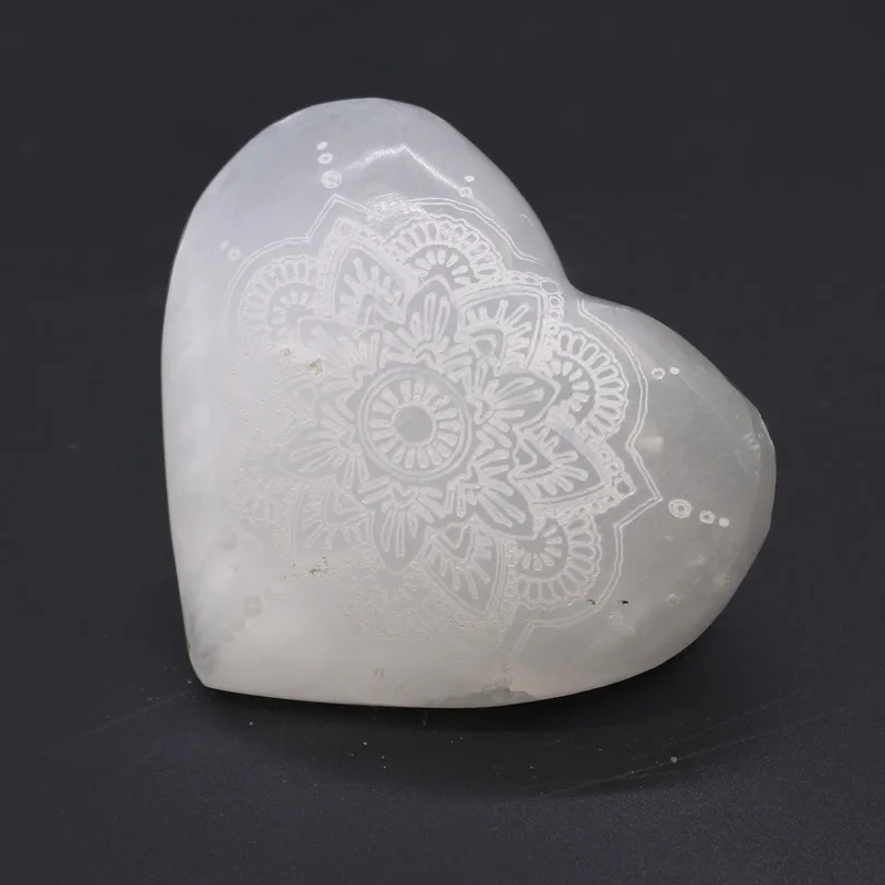 Selenite Heart - 7-8cm - Mandala Engraved — foto 2