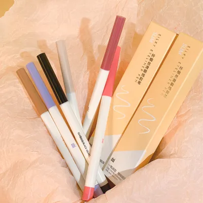 Eyeliner Resistente all'Acqua, al Sudore e Non Sfuma