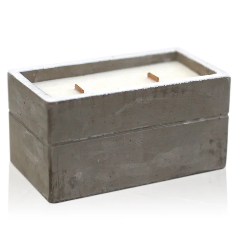 Large Concrete Soy Candela - Clove & Dark Sandal