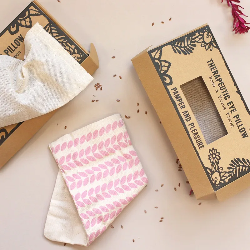 Agnes + Cat Eye Pillow Pamper & Pleasure