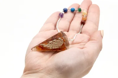 Orgonite Power Chakra Pendulum - Angel Wing — foto 2