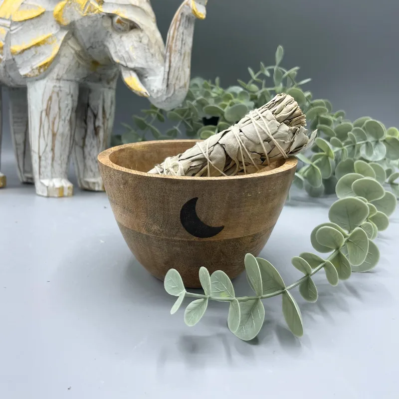 Ciotola di Stesura e Offerte Rituali in Legno – Tre Lune – 12x7cm
