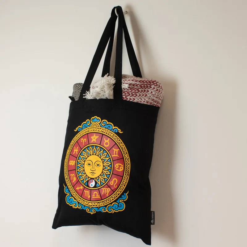 Iconic Classic Tote Bag - Zodiac Sun - Nero 6oz — foto 4