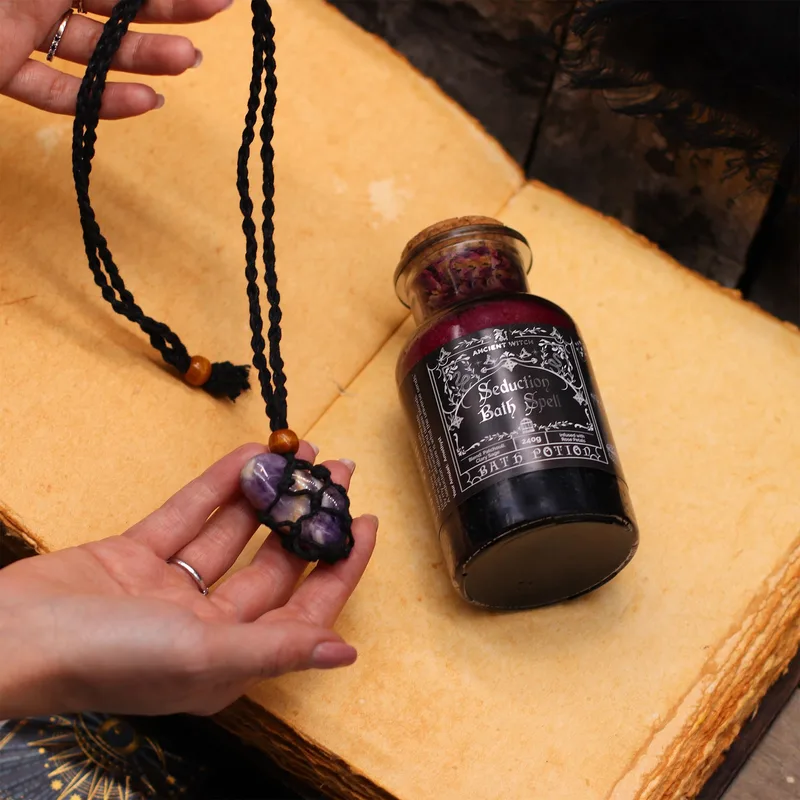 Ancient Witch Bagno Spell Potion & Rock Crystal Amulet Cleansing — foto 1