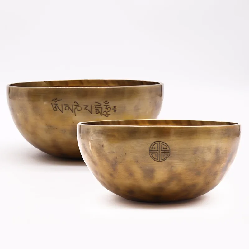 Extra Large Nepalese Moon Bowl - (approx 1450g) - 22cm — foto 1