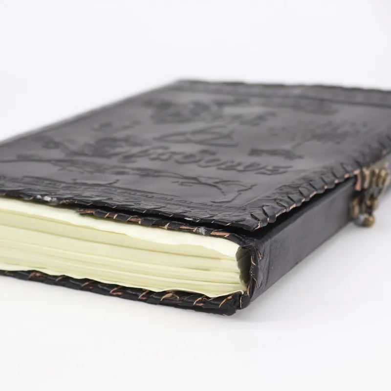 Large Book of Shadows Nero 200 pages decle-edged 25x18x3cm