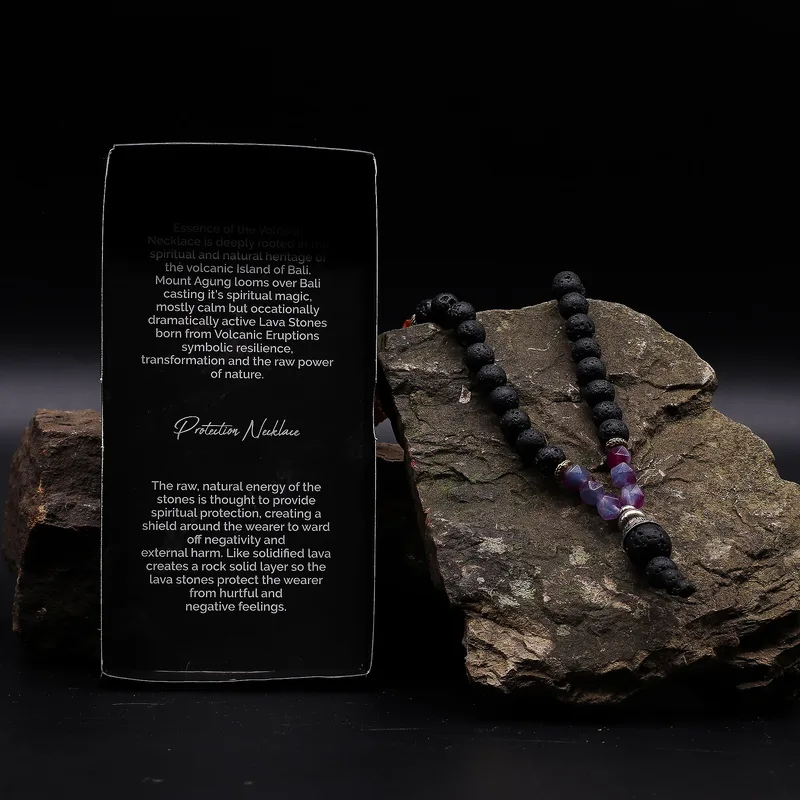 Essence of the Volcano Necklace Embracing the Dark Side — foto 2