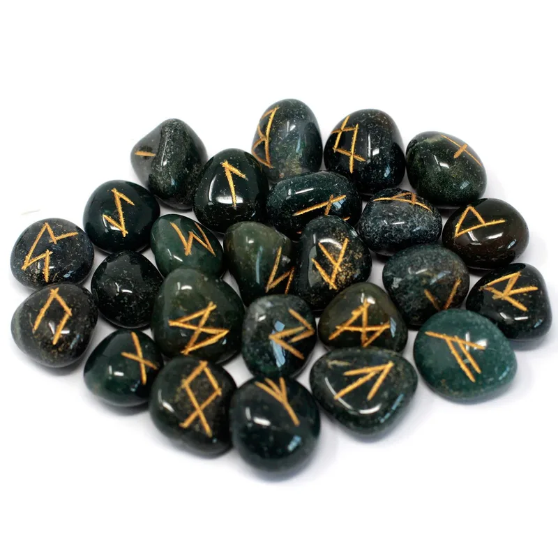 Runes Stone Set in Pouch Bloodstone — foto 1