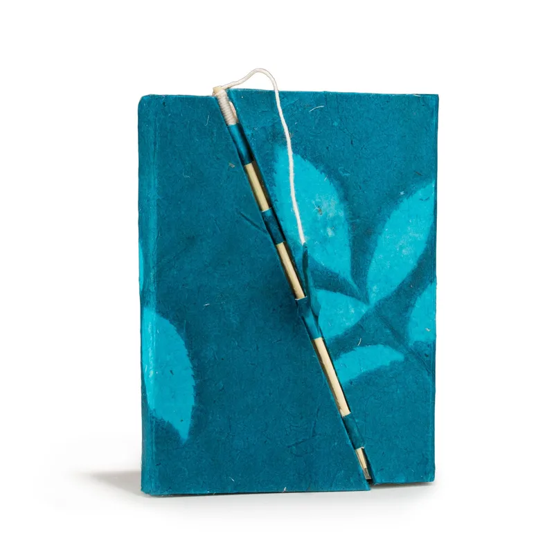 Lokta Bold Floral Bamboo Lock Notebook – Medium (15x12cm) – 45 Leaves – Midnight Blu