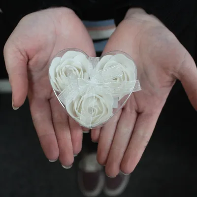 Set di 3 Saponi Fiore a Forma di Cuore - Bianco