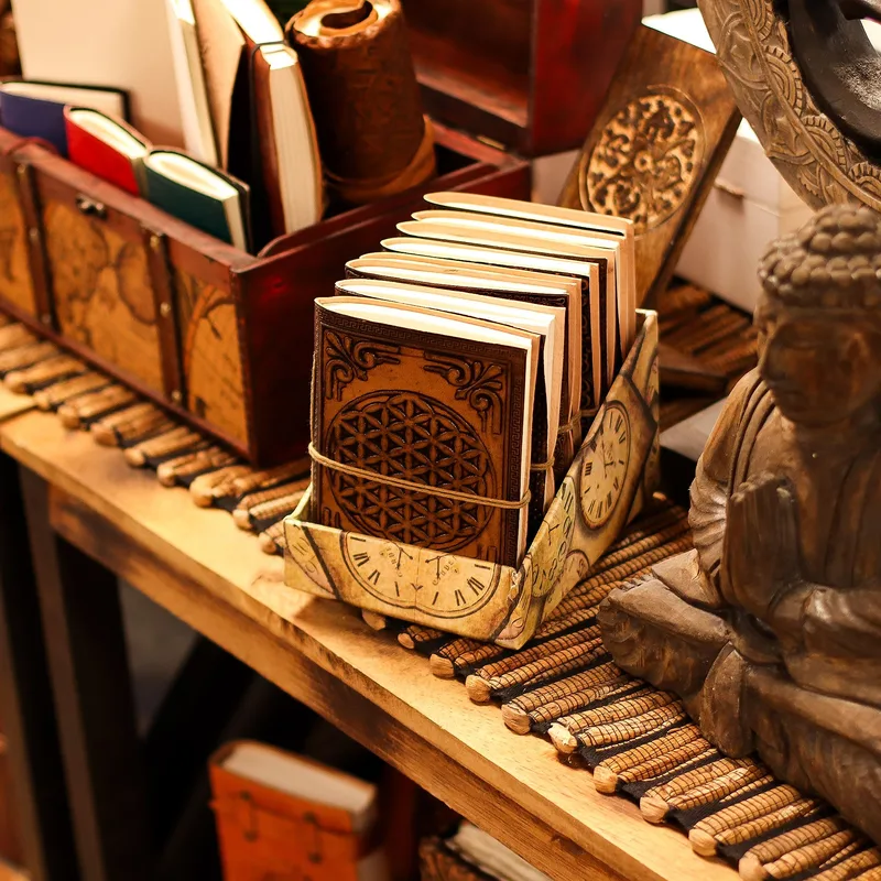 Assorted Esoteric Leather Notebooks 15x11.5 cm — foto 1