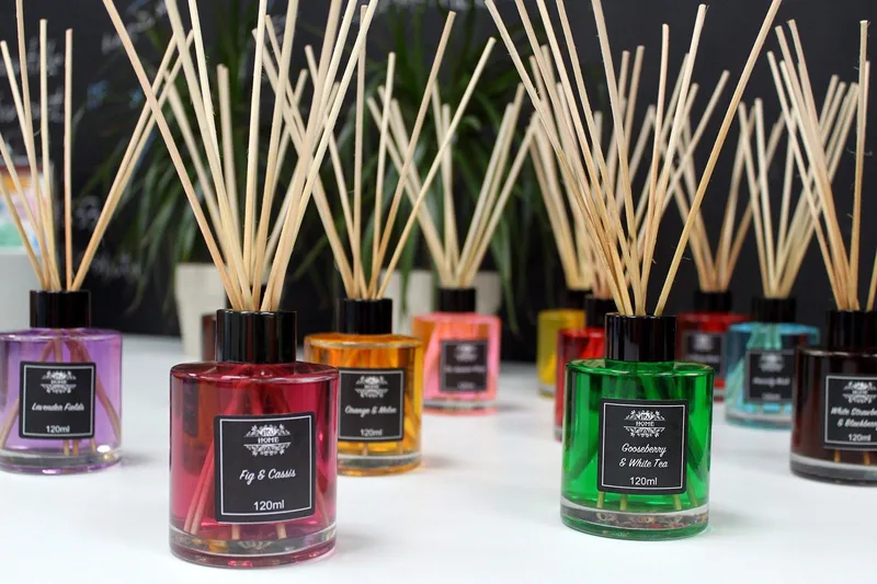 120ml Reed Diffusore Bianco Strawberry & Blackberry — foto 3