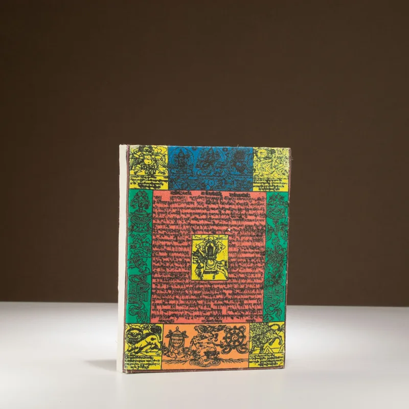 Lokta Traditional Prayer Flag Notebook – Medium (15x12cm) – 45 Leaves – Naturale — foto 3