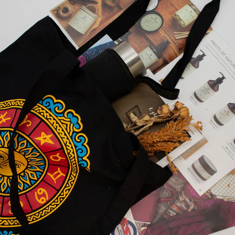 Iconic Classic Tote Bag - Zodiac Sun - Nero 6oz — foto 5