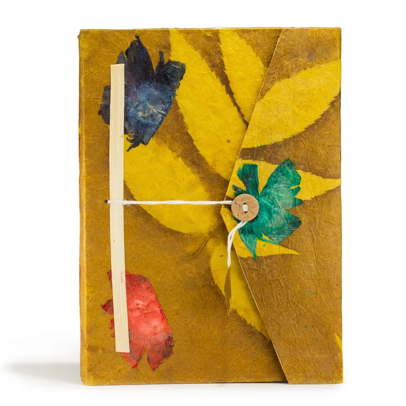 Lokta Bold Floral Notebook – Large – 45 Leaves – Includes Bookmark – Olive — foto 1