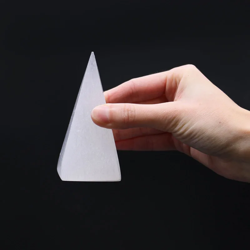 Selenite Pyramid 10 cm