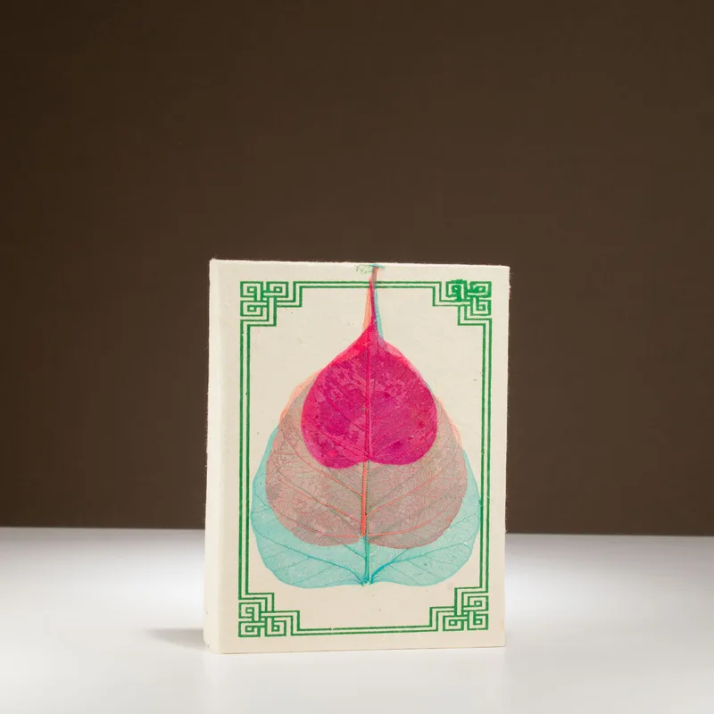 Med Lokta Bodhi Leaf Notebook Lrg (15x12cm) - 45 leafs (assorted) — foto 3