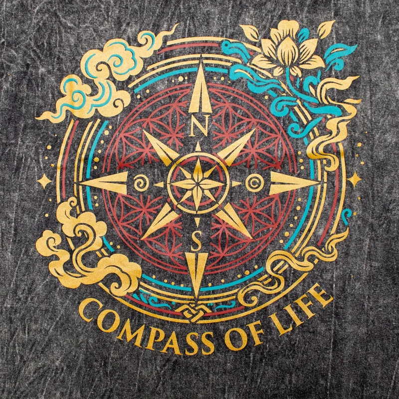 Nomad Sari Stonewashed Cotton T-Shirt Compass of Life Charcoal Medium — foto 2