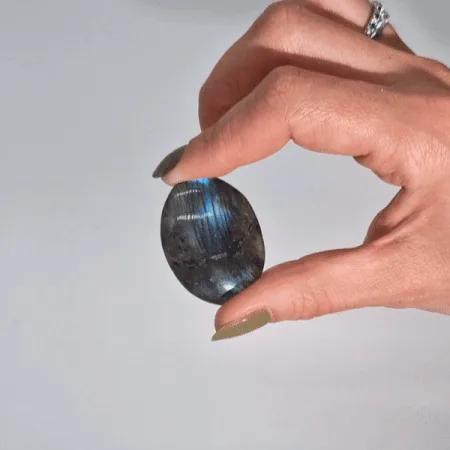 Madagascar Labradorite Palm Stones (approx 17-40gms 35-50mm) — foto 1