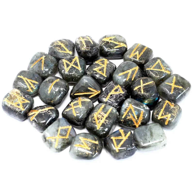Runes Stone Set in Pouch Labradorite — foto 1