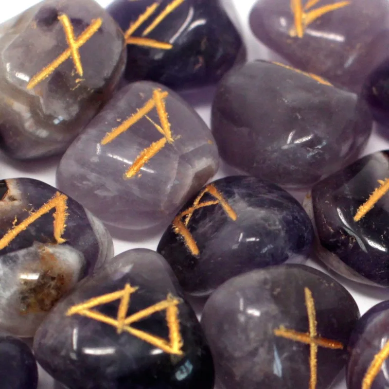 Indian Runes in Pouch Amethyst
