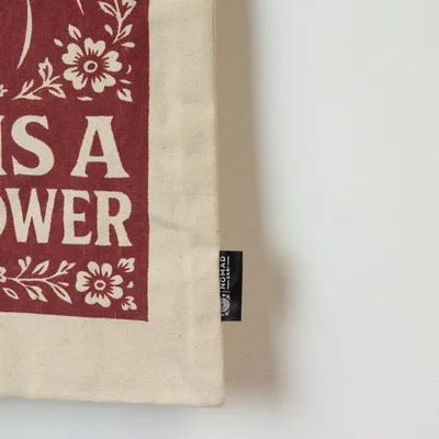 Nomad Sari Iconic Toni Tote Bag - Love is a Super Power - Naturale 10oz — foto 2
