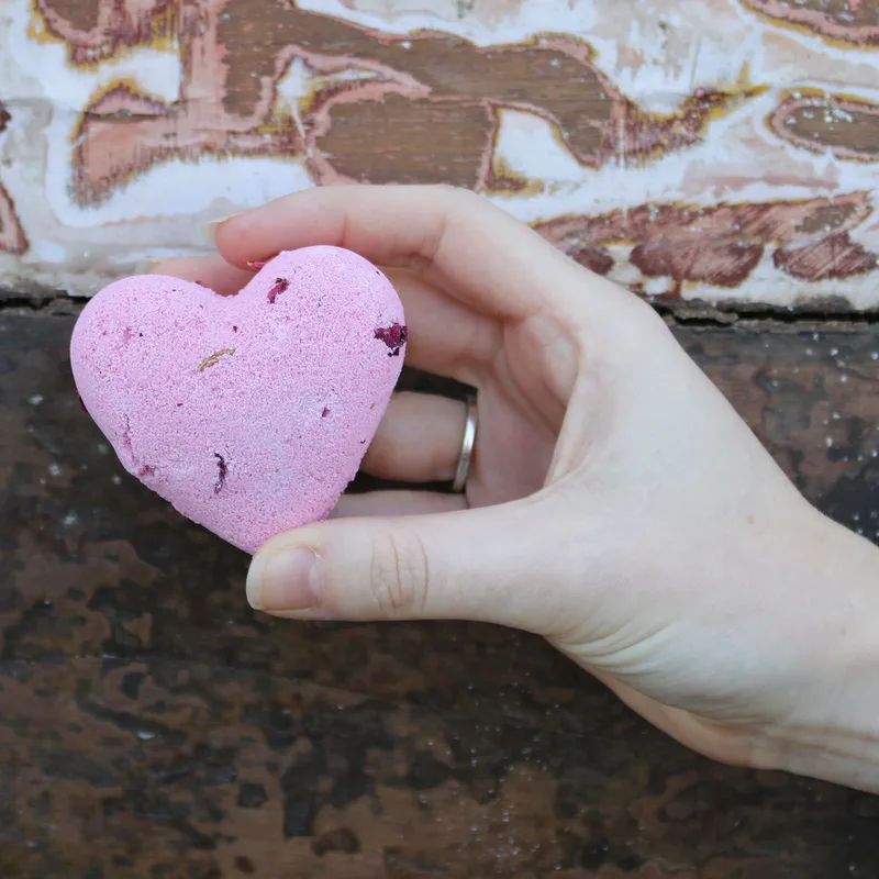 Love Heart Bagno Bomba 70g - Ylang & Rosa — foto 3