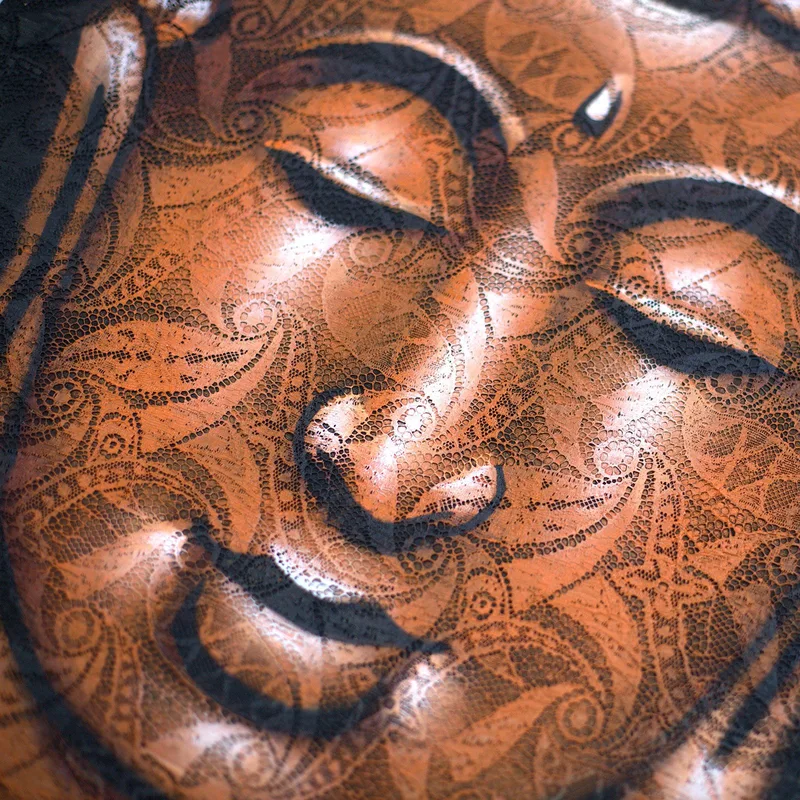 Buddah Painting Copper Brocade Detail — foto 1