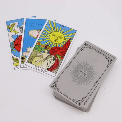 Tarot Cards with Guide Book - Traditional Arcana — foto 1