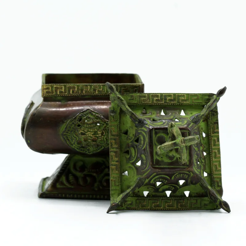 Brass Verdigris Tibetan Bruciatore - Four Symbols Square Standing Pot — foto 1