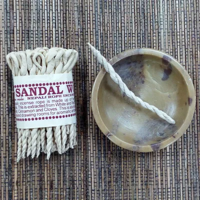 Puro Herbs Incenso Rope - Sandalwood & Spice — foto 1