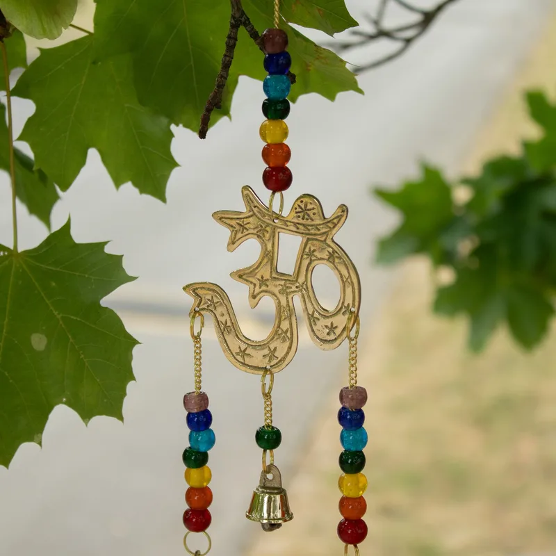 Indian Chimes Brass Om with Chakra Beads 7 Bells 9.5x32cm — foto 6