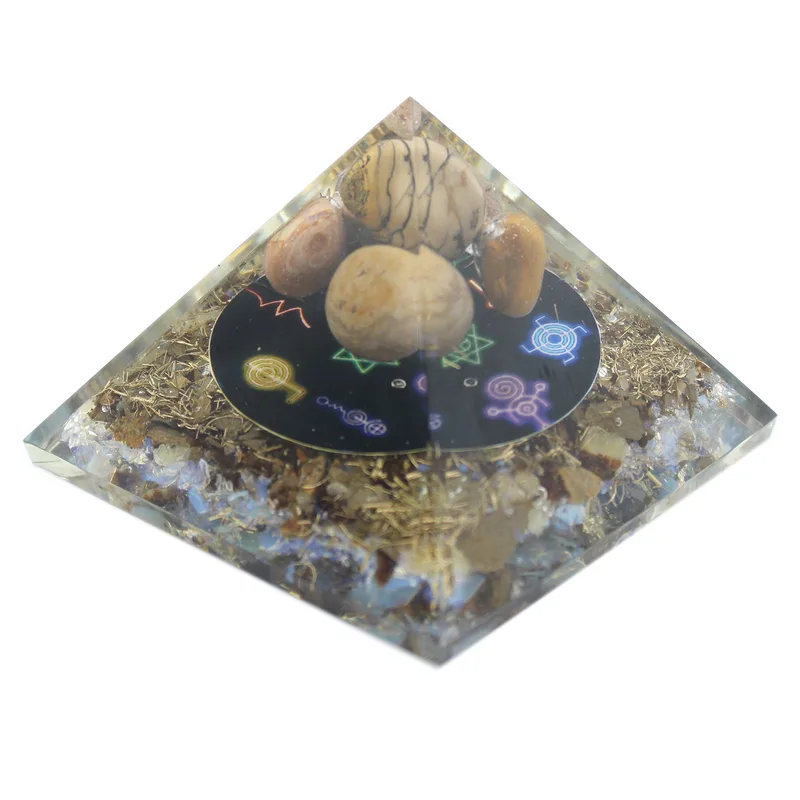 Orgonite Pyramid Midnight Reiki 70mm — foto 1