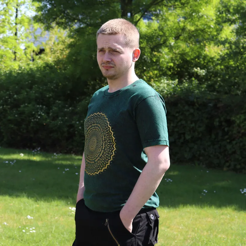Nomad Sari Stonewashed Cotton T-Shirt – Mandala – Verde – Small — foto 1