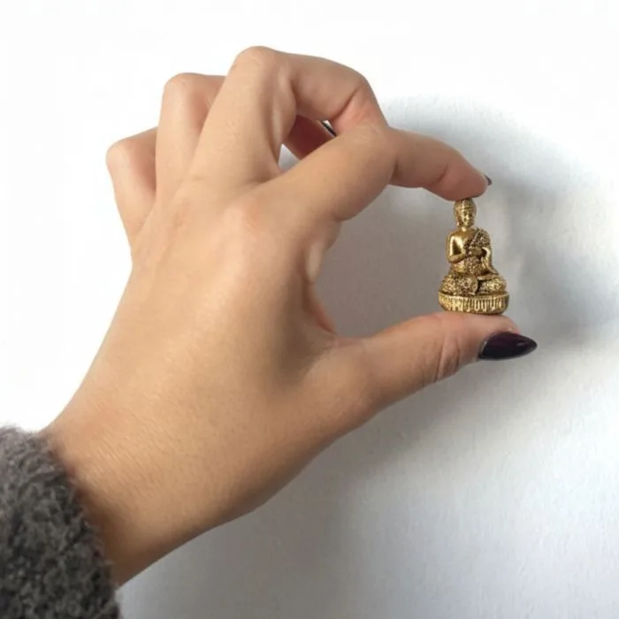 Brass Miniature Gods - Buddha (17gms) - 34mm
