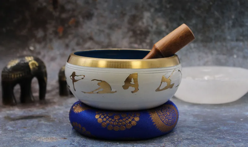Lrg Yoga Moves Singing Bowl Set- White/Blue 14cm — foto 4