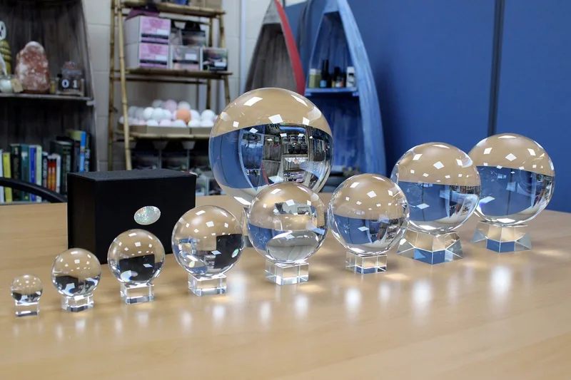 Crystal Ball on Stand 60mm — foto 4