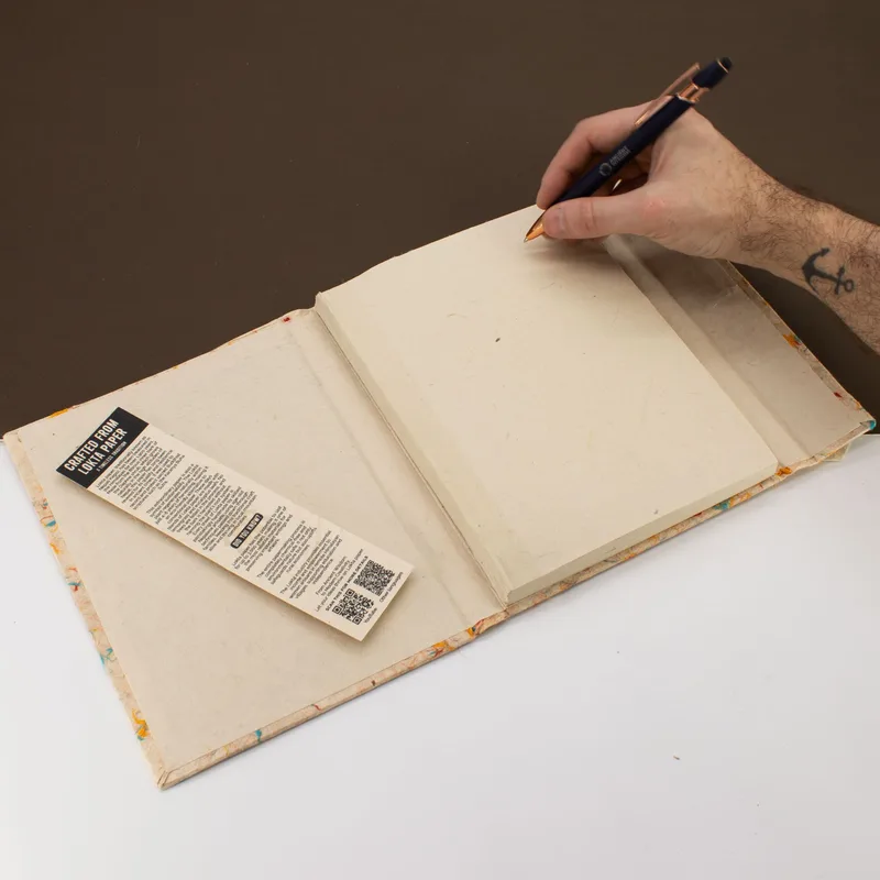 Lrg Lokta Mixed Colour Cotton Notebook 45 leafs inc bookmark — foto 1
