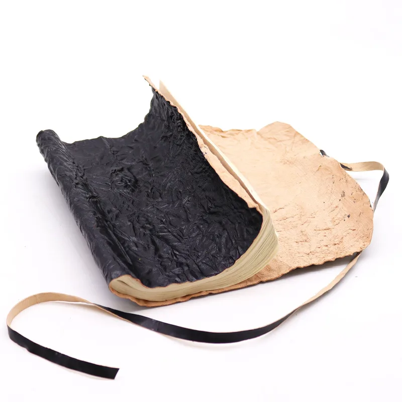 Rolled Leather Travel Notebook 96 pages Nero 21x15cm — foto 3
