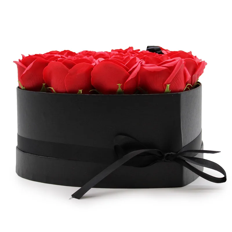 Sapone Fiore Gift Bouquet 13 Red Roses Heart