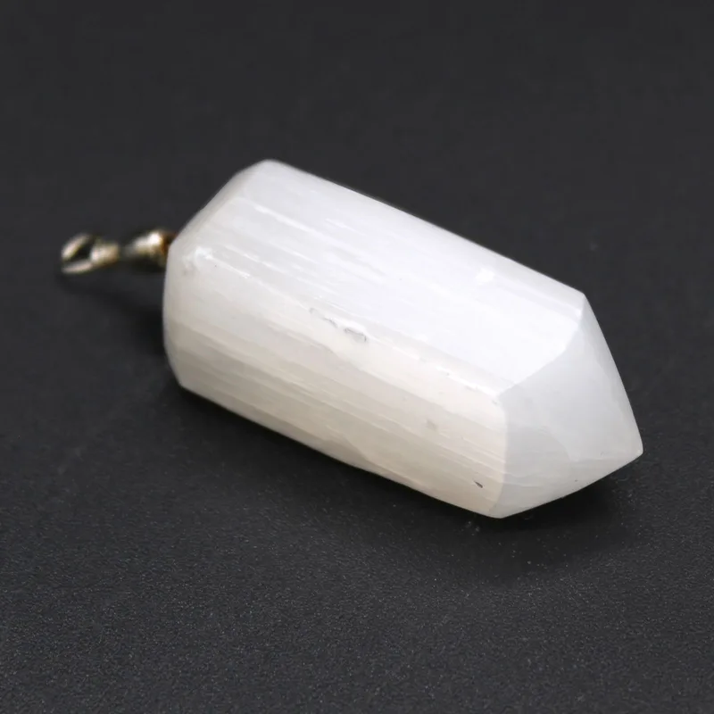 Selenite Obelix Pendent — foto 3
