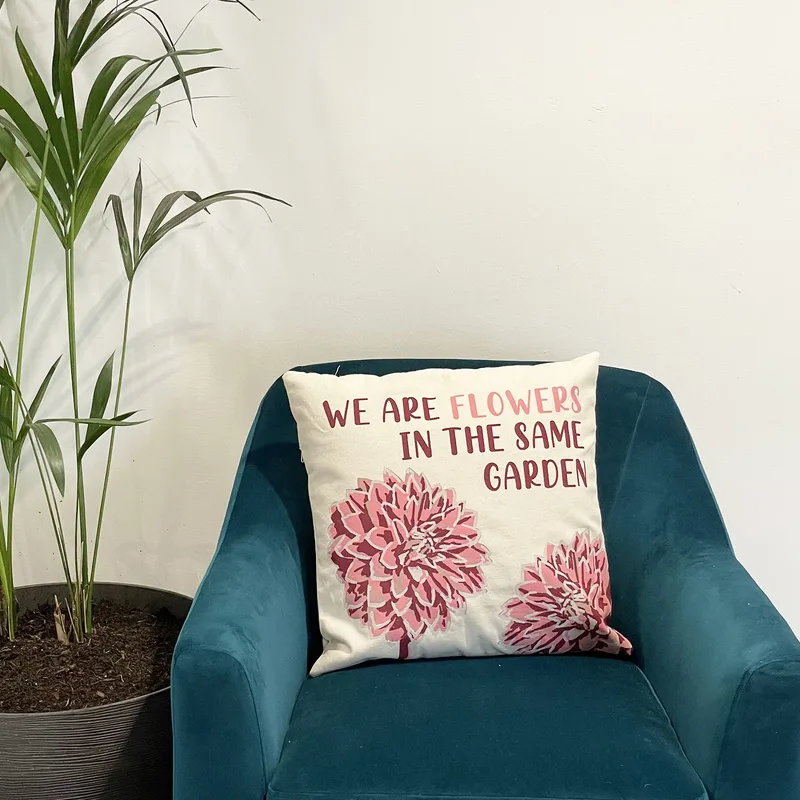 Printed Cotton Cushion Cover - We are Fiori - Olive — foto 3