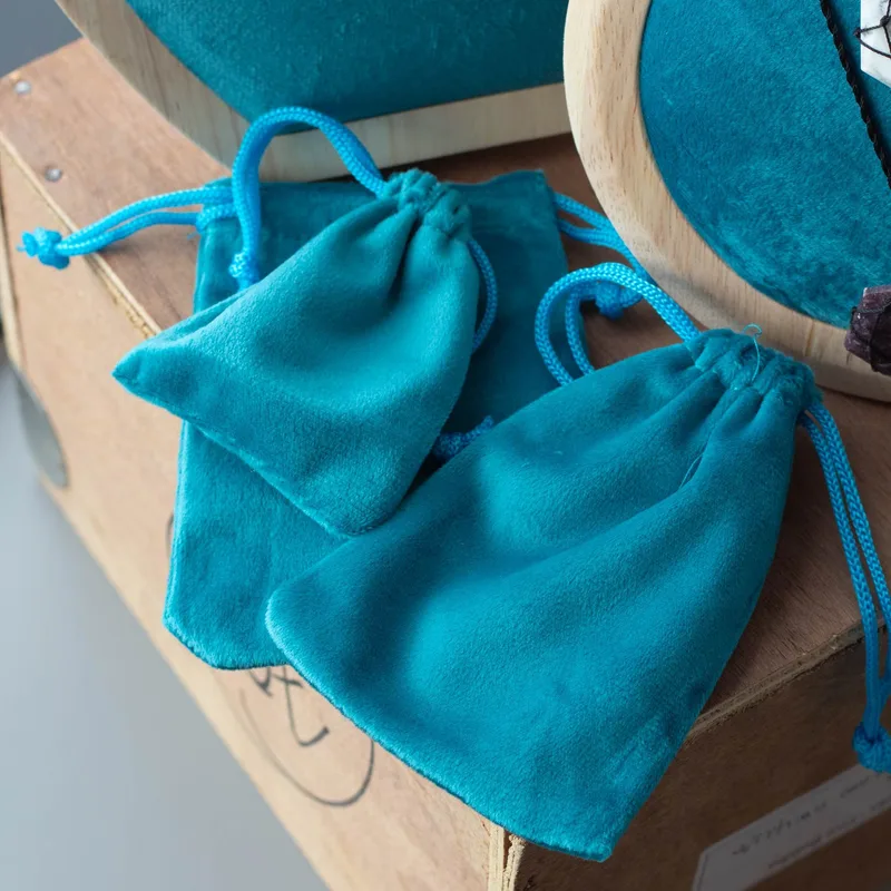 100x Small Velvet Pouch 7x9cm — foto 3