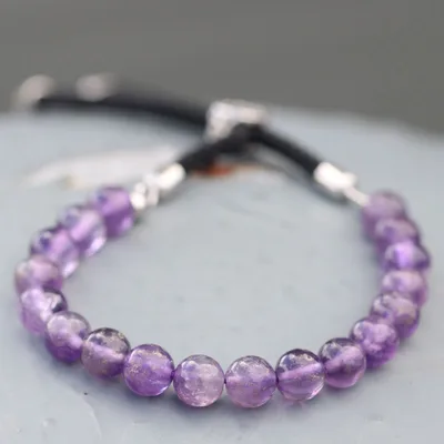Bracciale in argento 925 con ametista nera — per custodire la tua forza interiore — foto 1