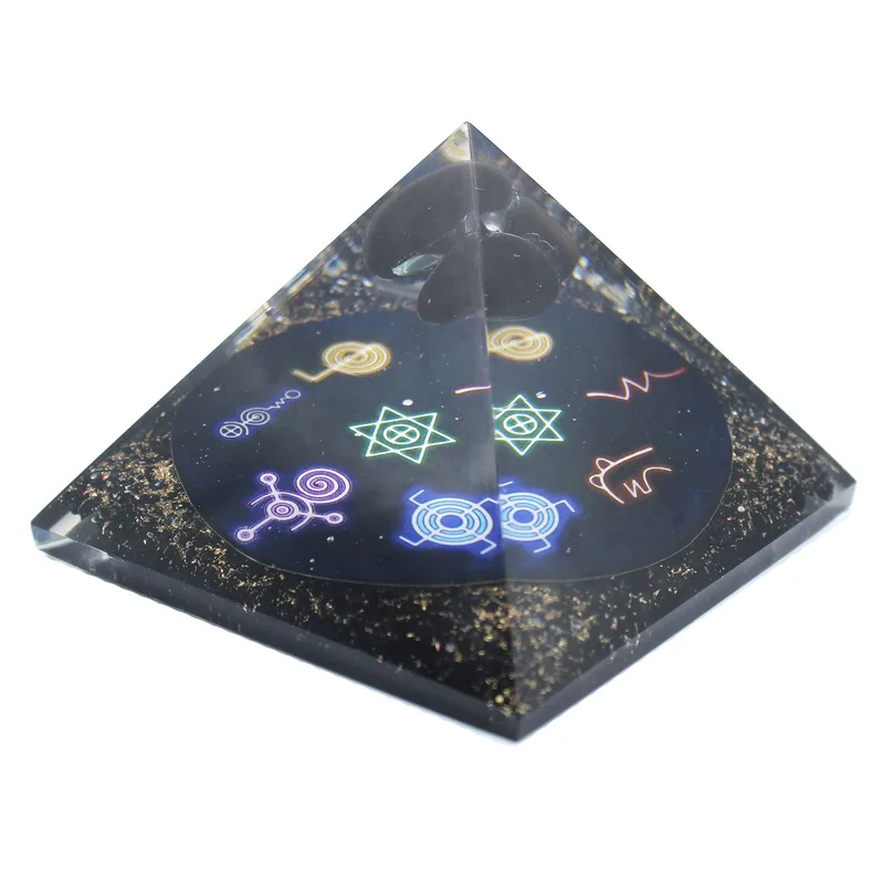 Orgonite Pyramid Midnight Reiki 90mm — foto 1